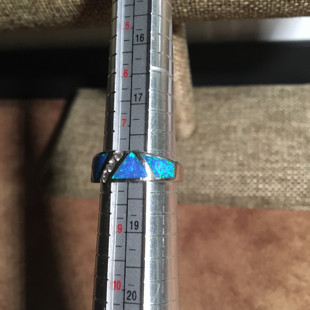 BLUE FIRE OPAL LAB GROWN STERLING SILVER WHITE ROUND TOPAZ STONE RING - Picture 4 of 13